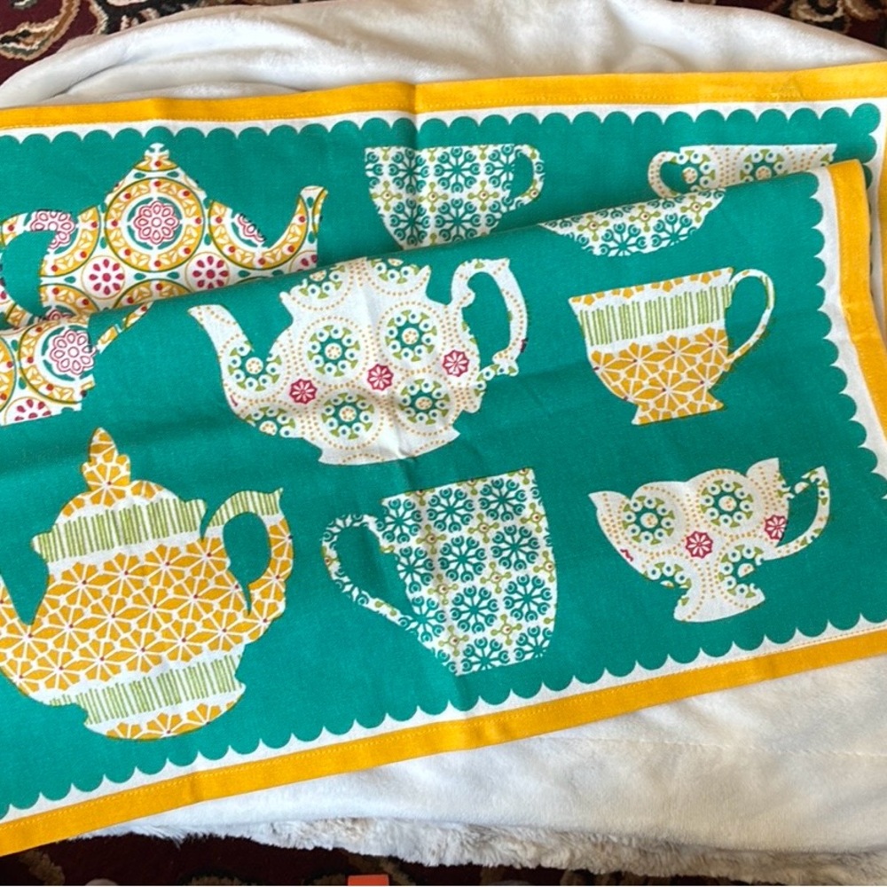 Tag tea towel